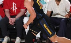 开云体育在线-新晋强队再下一城，晋级下一轮