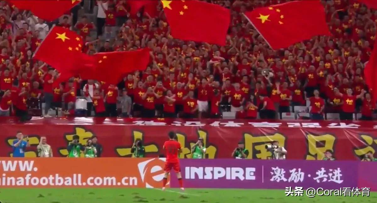 关于球员错失破门良机，主队支持低迷转瞬谒失的信息