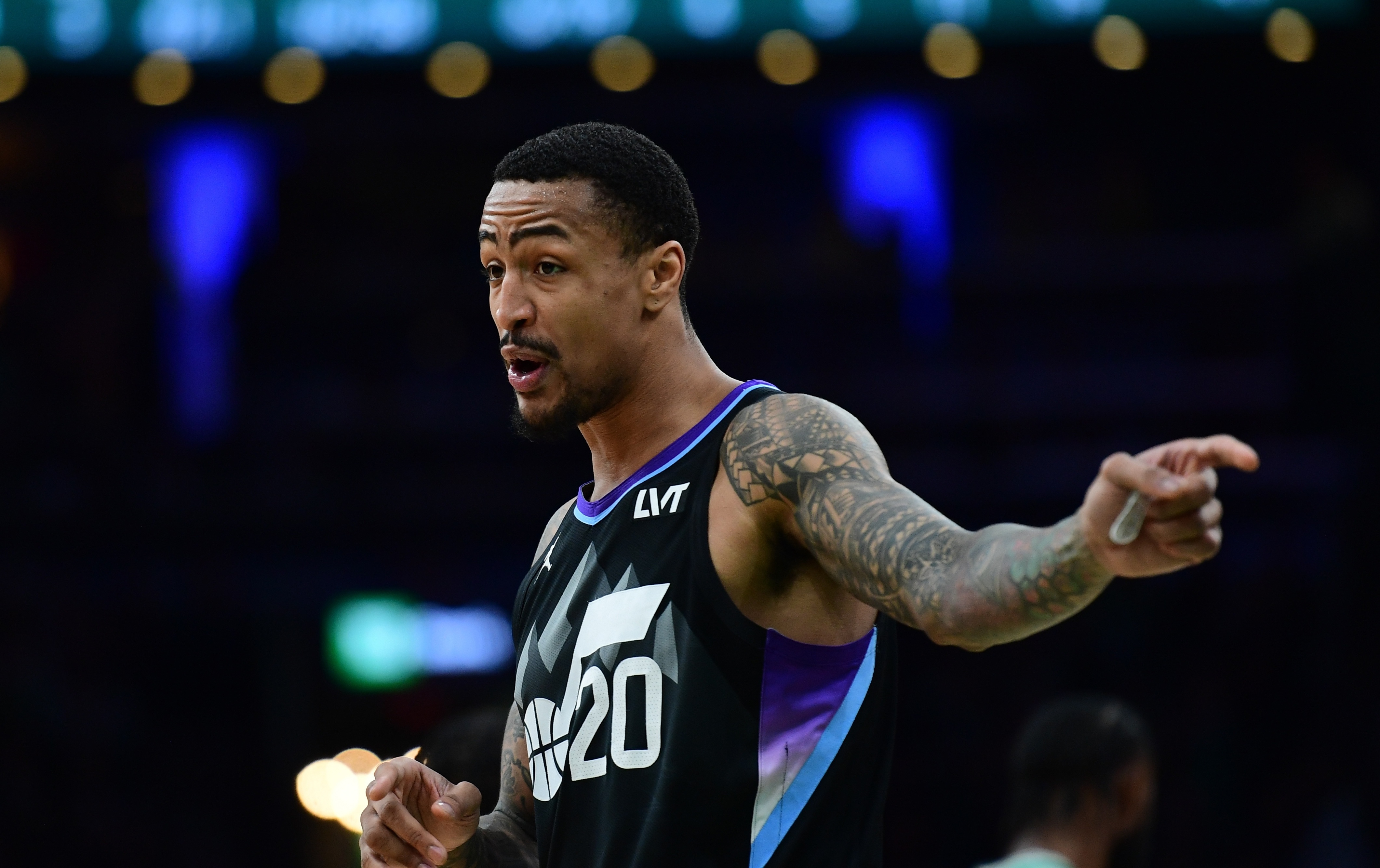 爵士客场击败热火，稳居西部前四