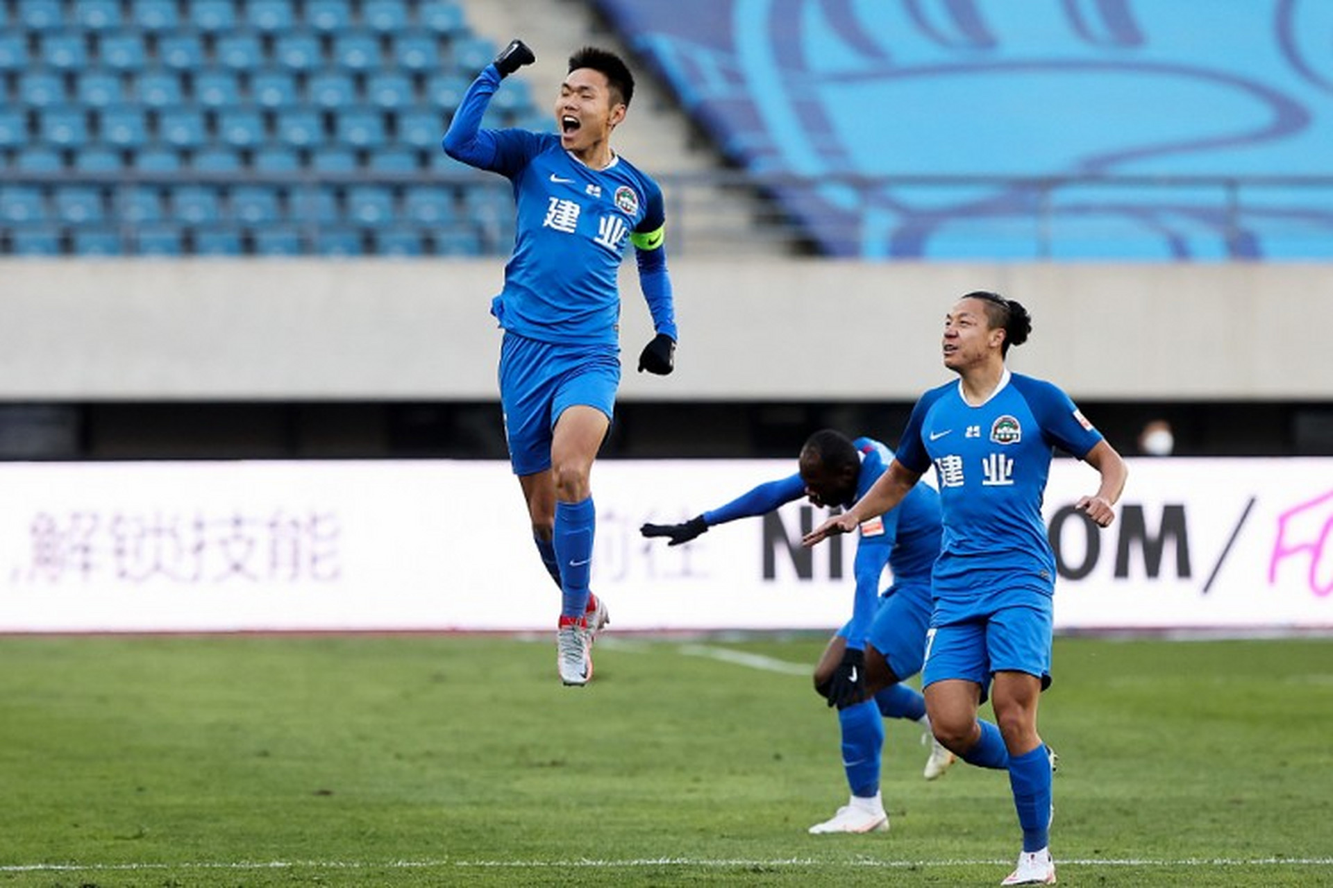 泰达力克建业，赢得关键胜利的简单介绍